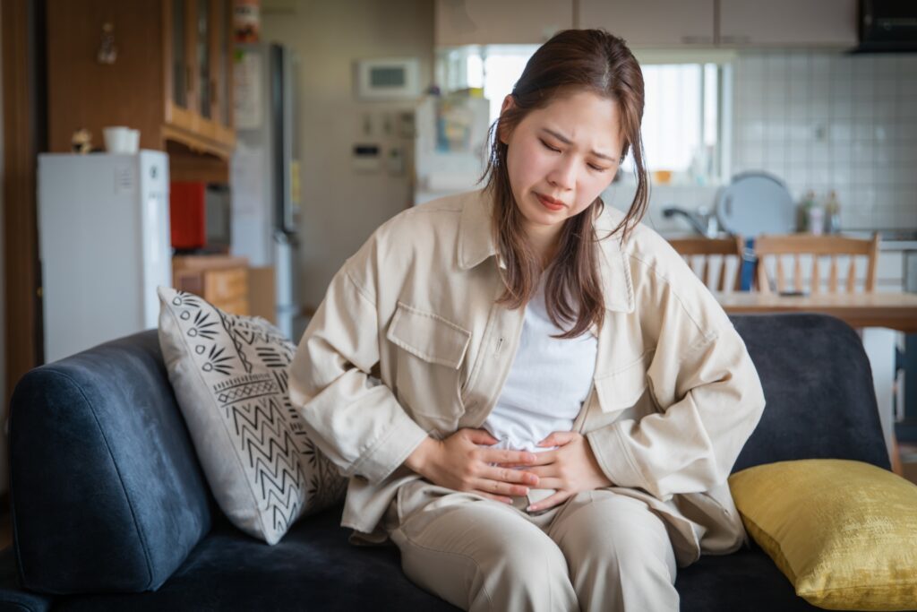 【医師監修】生理痛を和らげるなら、まずは婦人科へ。受診のタイミングから検査・治療法まで徹底解説